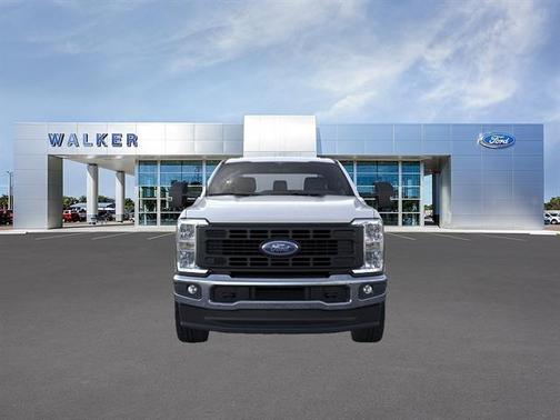 Oxford White 2026 Ford F-350 XL