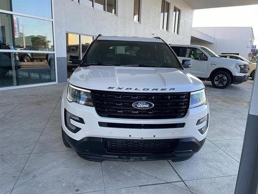 2017 Ford Explorer sport