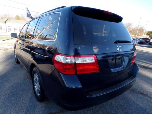 Photo 3 of 18 of 2007 Honda Odyssey EX-L