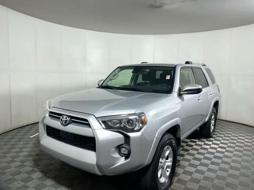 Classic Silver Metallic 2024 Toyota 4Runner SR5