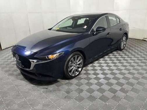 2024 Mazda Mazda3 FWD w/Preferred Package
