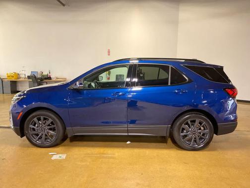 2022 Chevrolet Equinox FWD RS