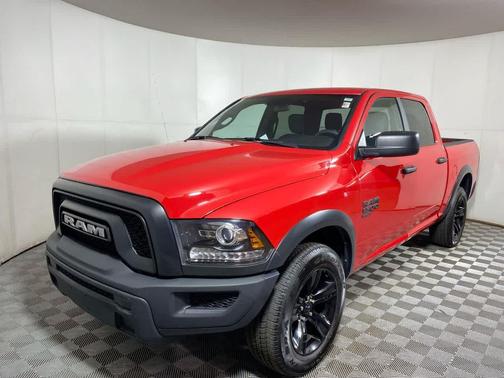 2024 RAM 1500 Classic Warlock Crew Cab 4x4 5'7' Box