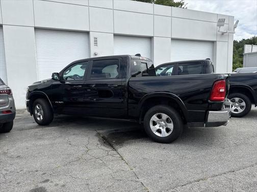 2025 RAM 1500 Big Horn Crew Cab 4x4 57' Box