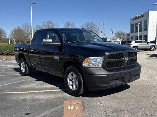 2022 RAM 1500 Classic Tradesman Crew Cab 4x4 57' Box