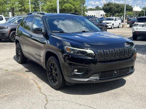 2023 Jeep Cherokee Altitude Lux 4x4
