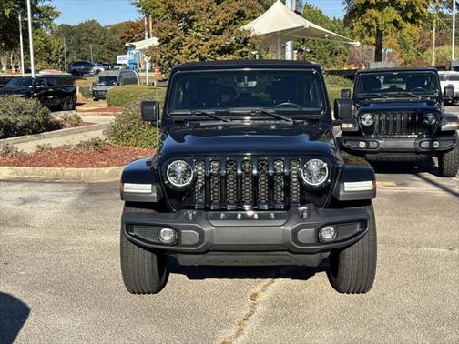 2023 Jeep Wrangler 4-Door Sahara Altitude 4x4