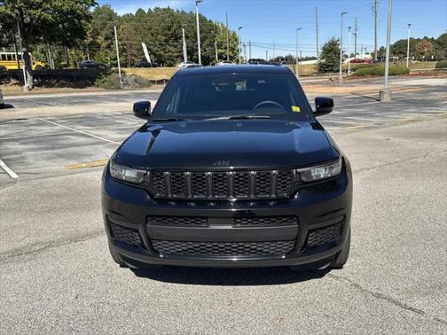 2023 Jeep Grand Cherokee L Altitude 4x2