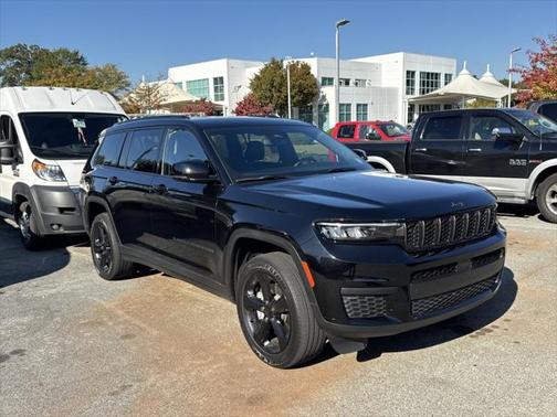 2023 Jeep Grand Cherokee L Altitude 4x2