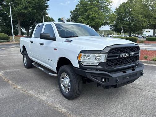 2022 RAM 2500 Tradesman Crew Cab 4x4 64' Box
