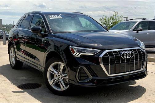 2024 Audi Q3 Premium Plus 45 TFSI S line quattro Tiptronic