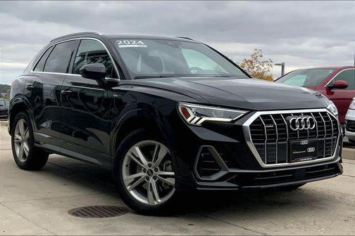2024 Audi Q3 Premium 45 TFSI S line quattro Tiptronic