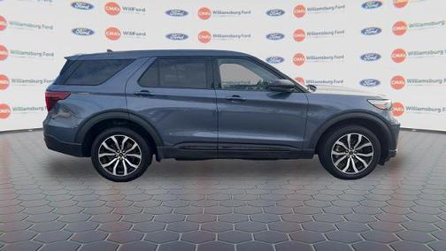 2021 Ford Explorer ST