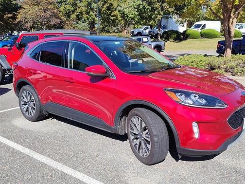 2020 Ford Escape TITANIUM