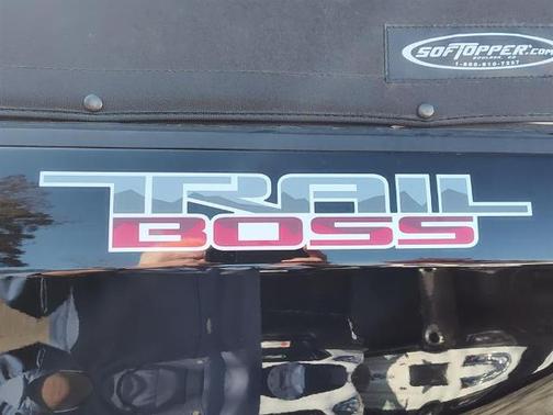 2023 Chevrolet Silverado 1500 CUSTOM TRAIL BOSS