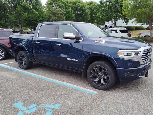 Patriot Blue Pearlcoat 2019 RAM 1500 LONGHORN