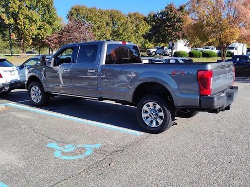 2022 Ford F-350 PLATINUM