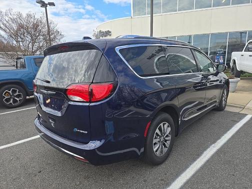 2020 Chrysler Pacifica Hybrid Limited