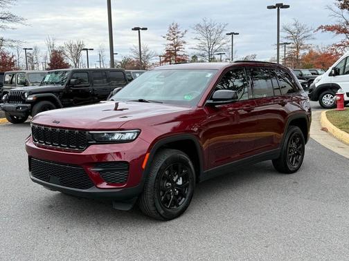 2024 Jeep Grand Cherokee Laredo