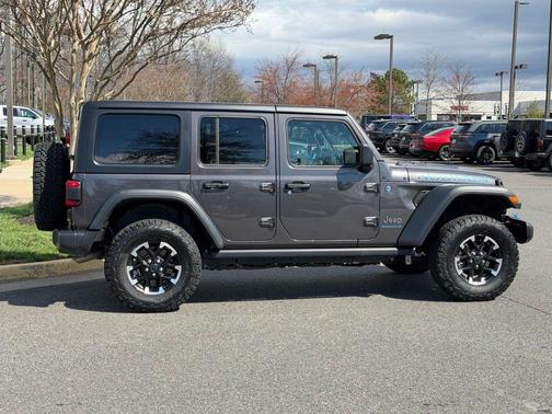 Granite Crystal Clearcoat Metallic 2025 Jeep Wrangler 4xe Rubicon