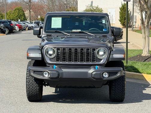 Granite Crystal Clearcoat Metallic 2025 Jeep Wrangler 4xe Rubicon