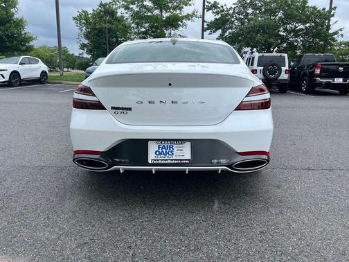 2024 Genesis G70 2.5T
