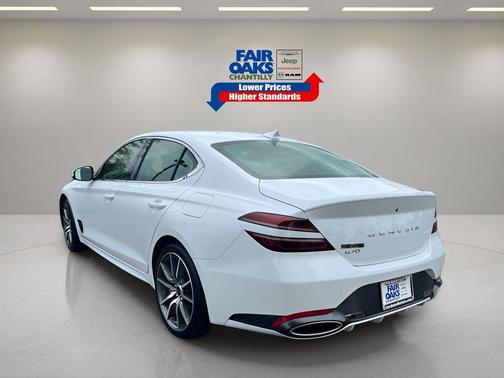 2024 Genesis G70 2.5T
