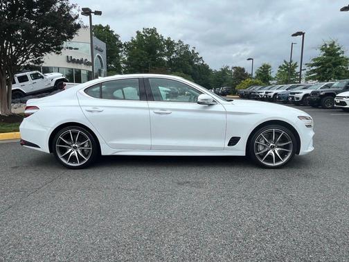 2024 Genesis G70 2.5T