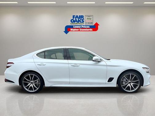 2024 Genesis G70 2.5T