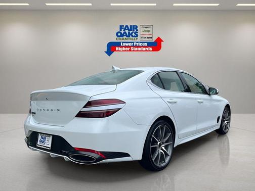 2024 Genesis G70 2.5T