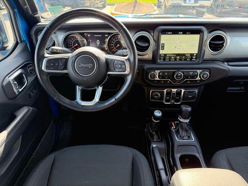 2021 Jeep Gladiator Overland