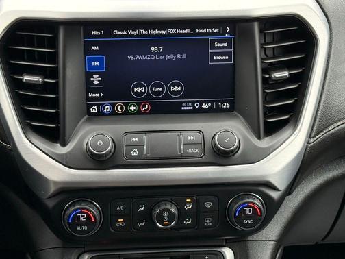 2022 GMC Acadia SLE