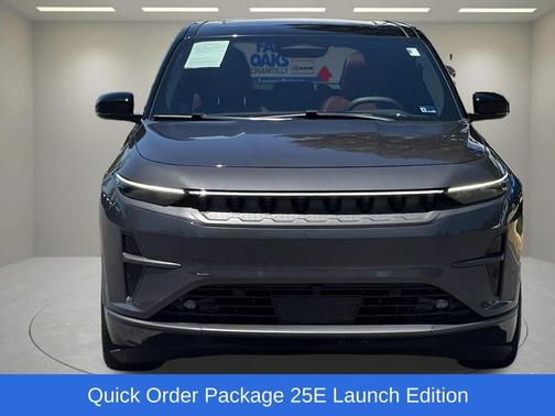 Metallic 2024 Jeep Wagoneer S Launch Edition