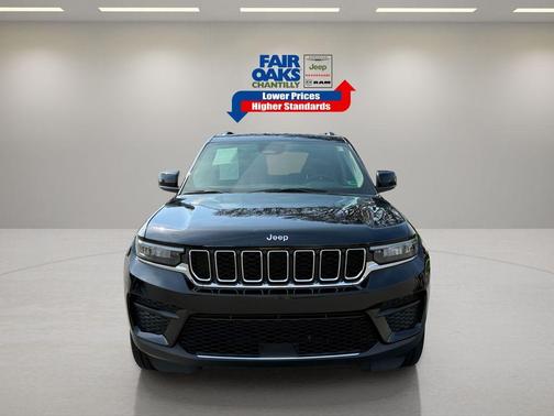 2024 Jeep Grand Cherokee Laredo