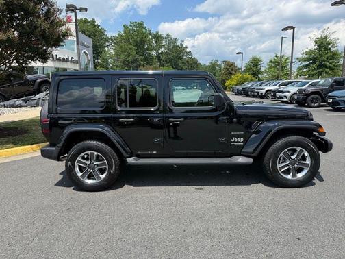 2022 Jeep Wrangler Unlimited Sahara