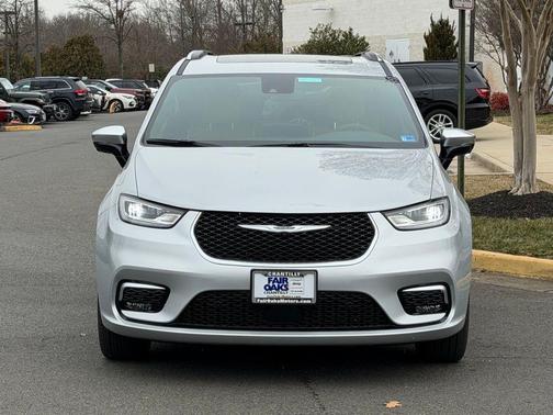 2026 Chrysler Pacifica Pinnacle