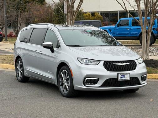 2026 Chrysler Pacifica Pinnacle