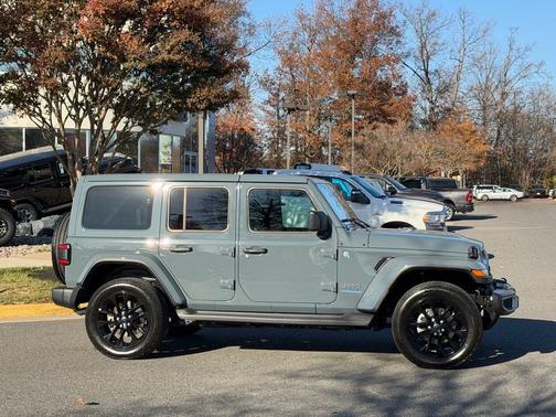 2025 Jeep Wrangler 4xe Sahara