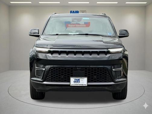 2026 Jeep Grand Wagoneer L Summit