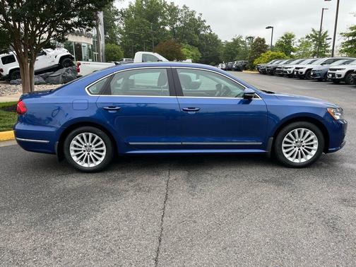 2017 Volkswagen Passat 1.8T SE