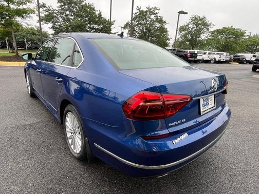 2017 Volkswagen Passat 1.8T SE