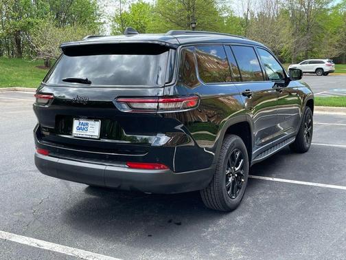 2025 Jeep Grand Cherokee L Laredo