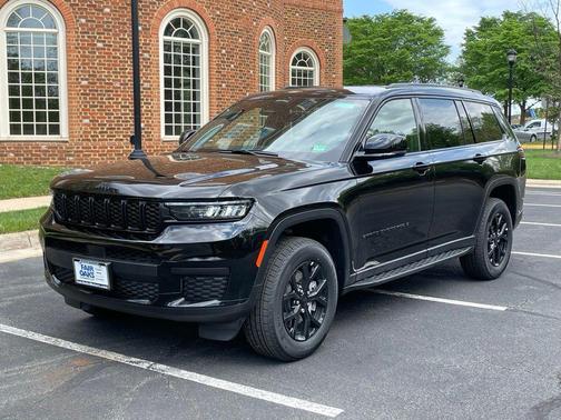 2025 Jeep Grand Cherokee L Laredo