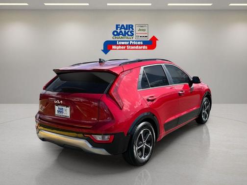 2023 Kia Niro SX