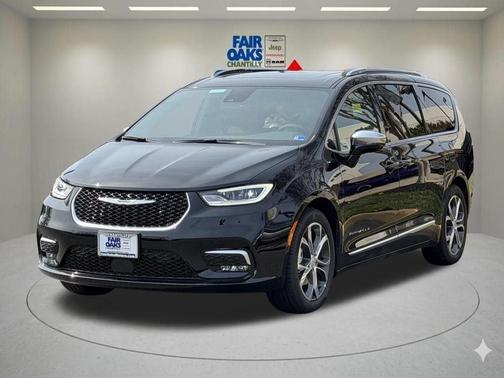 Diamond Black 2026 Chrysler Pacifica Pinnacle