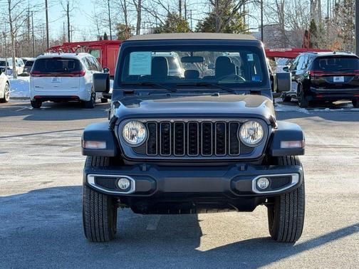 2024 Jeep Gladiator Sport
