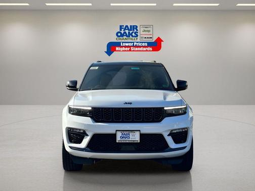 2025 Jeep Grand Cherokee Summit