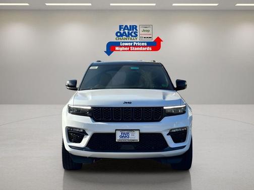 2025 Jeep Grand Cherokee Summit