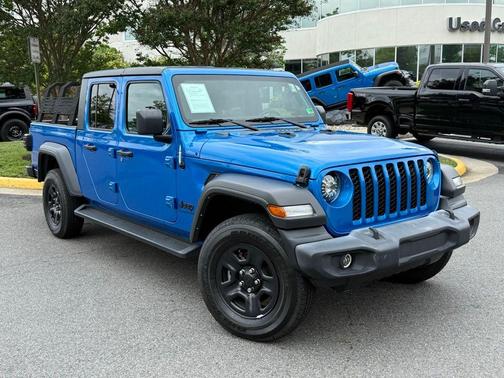 2022 Jeep Gladiator Sport