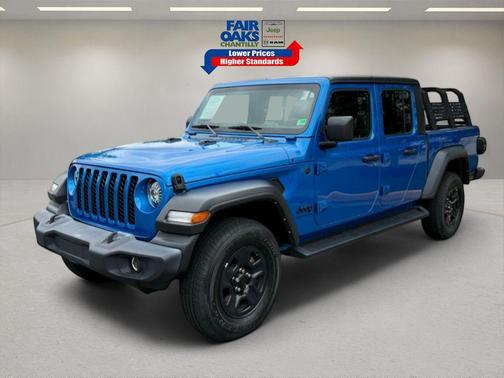 2022 Jeep Gladiator Sport
